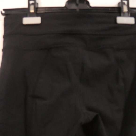 LULULEMON ATHLETICA | size 4 | Black Yoga Leggings | Mesh Panels | Zip Pockets - Picture 11 of 16